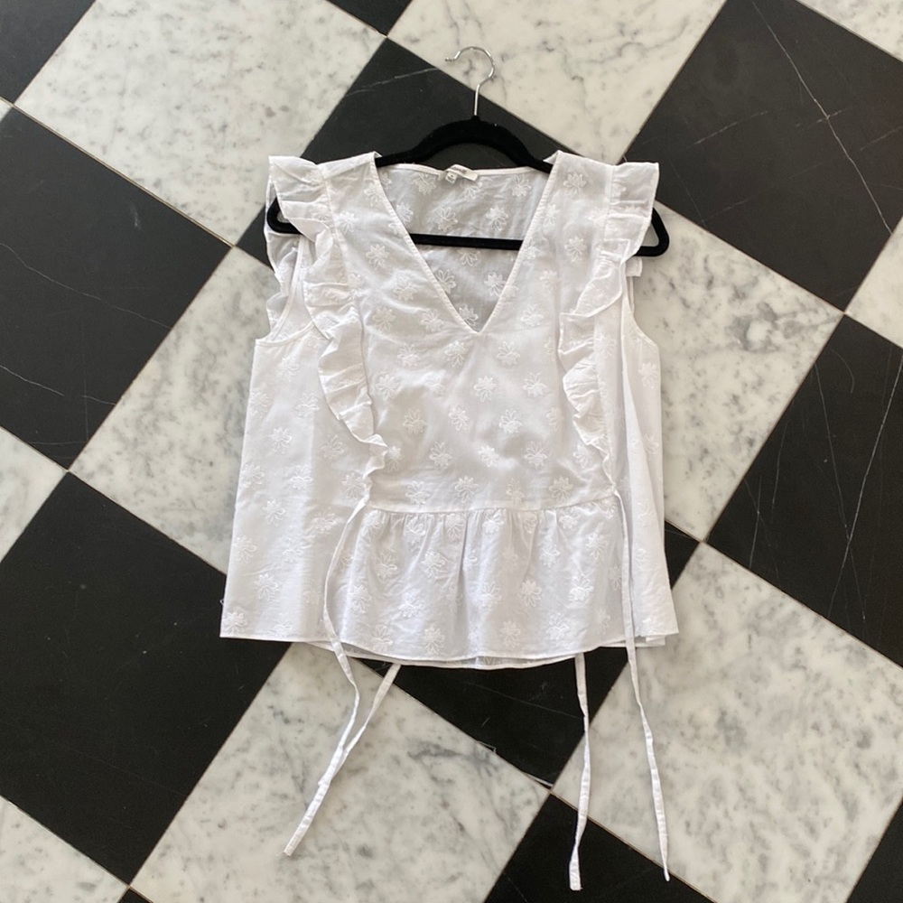 White Vneck blouse